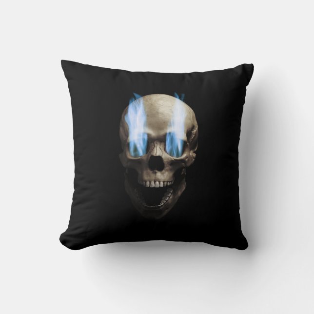Skull with flaming eyes throw pillow (Front)