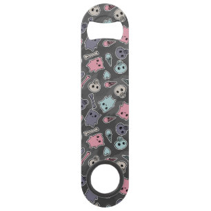 Skulls, and hearts on black background bar key