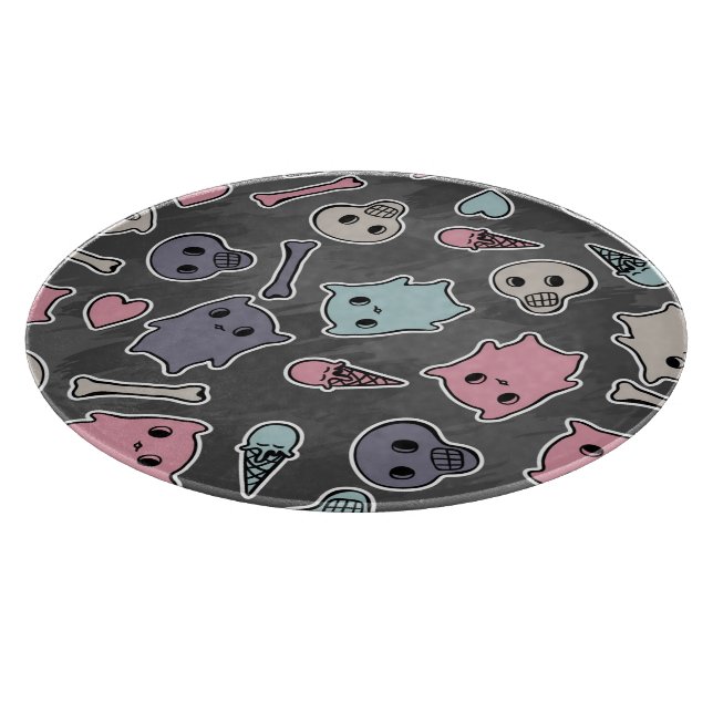 Skulls, and hearts on black background cutting board (Corner)