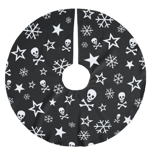Skulls and Snowflakes Brushed Polyester Tree Skirt (Front)