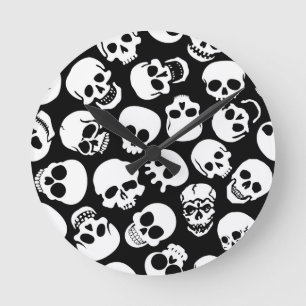 Skulls in Black Background Pattern Round Clock