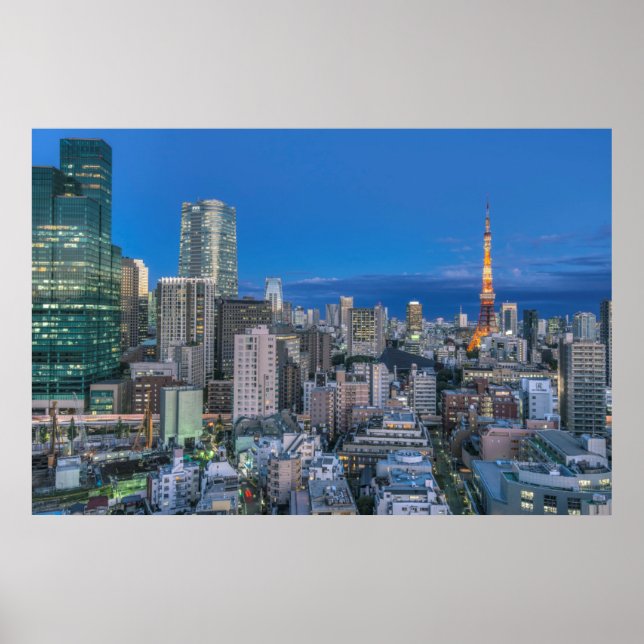 Skyline at twilight poster (Front)