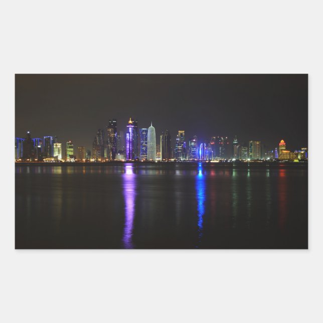 Skyline de Doha, Qatar à la nuit rectangle sticker (Devant)