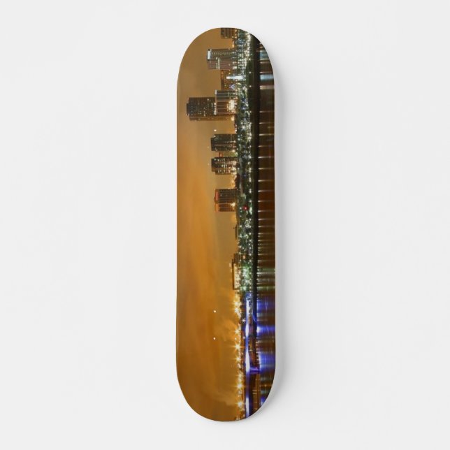 Skyline Skateboard (Front)