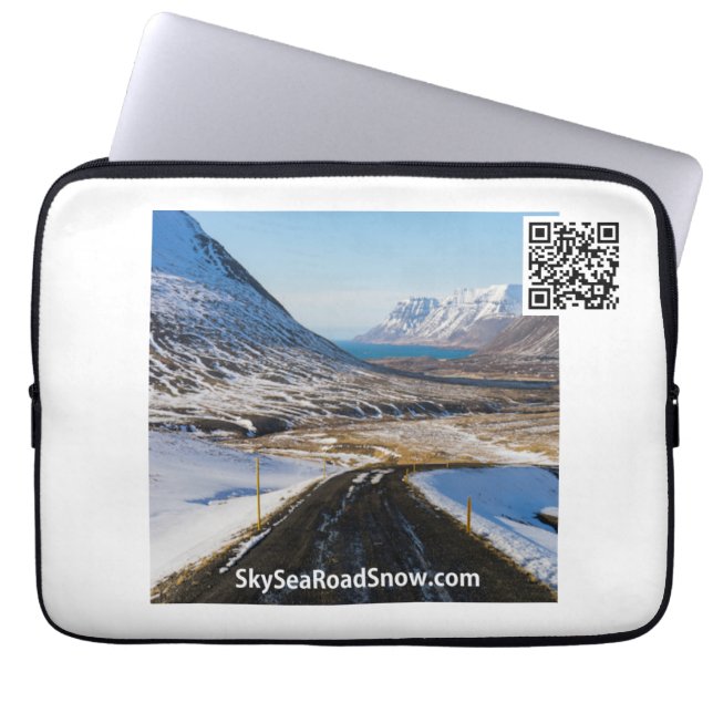 SkySeaRoadSnow   - Laptop Sleeve 13" (Front)