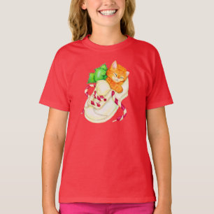 Sleeping kitten in shoe Christmas t-shirt