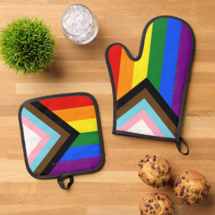 SlipperyJoe's Progress Pride Flag six classic hori Oven Mitt & Pot Holder Set