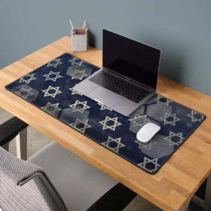 SlipperyJoe's strong Hanukkah vibe Star of David m Desk Mat