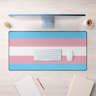 SlipperyJoe's transgender pride flag visibility di Desk Mat