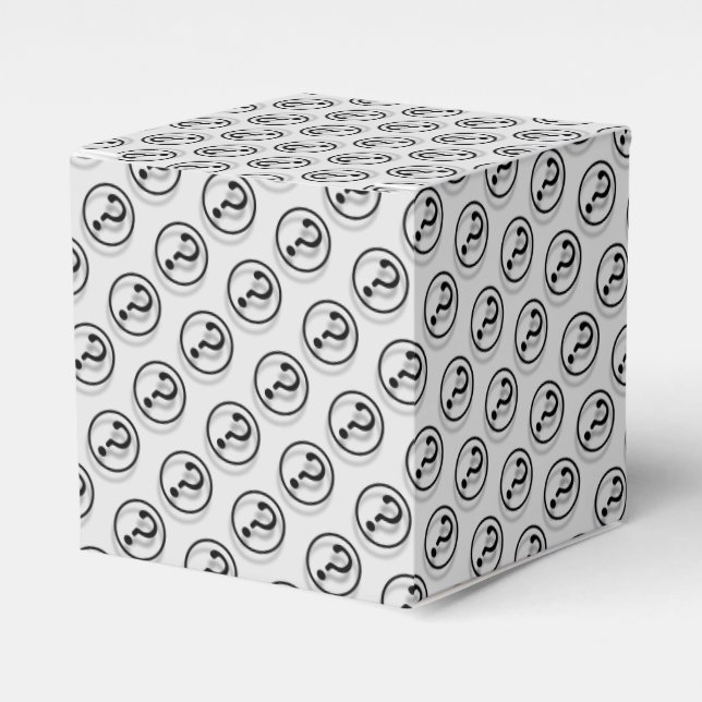 Small Black and White Question Marks Favor Box (Front Side)