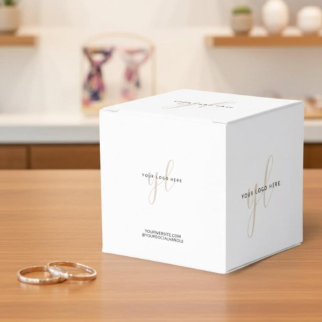Small Business Packaging Custom Logo Branded Favor Box (Creator Uploaded)