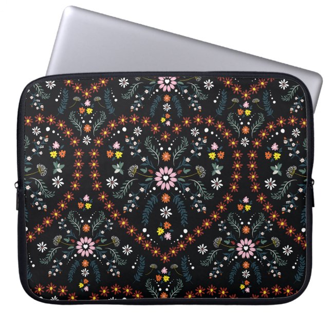 Small flower heart: fantasy seamless. laptop sleeve (Front)