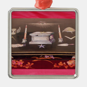 Small wooden case, with symbols of Freemasonry Metal Ornament