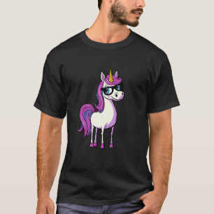Smart Unicorn with Cute Glasses Magical Horn Schoo T-Shirt