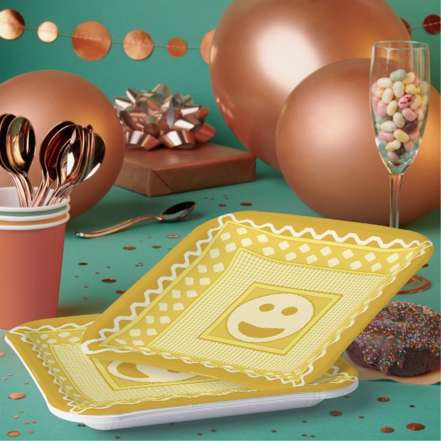 Smile Tile Party Plates in Yellow (Multi)