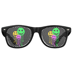Smiling faces retro sunglasses
