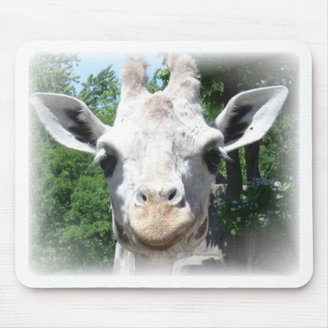 smiling giraffe mouse pad (Front)