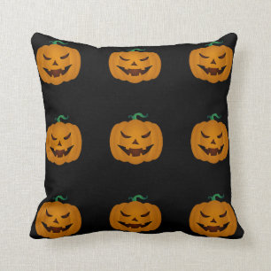Smiling Halloween Jack-O-Lantern Pumpkin Pattern Throw Pillow