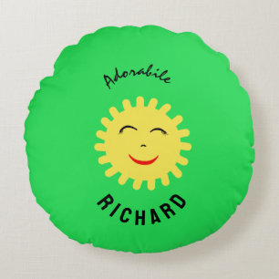 Smiling sun round pillow