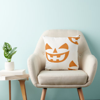 Smiling Vampire Pumpkin, Funny Halloween  Throw Pillow