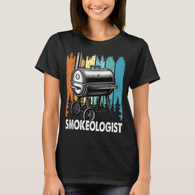 Smokeologist Funny Pitmaster Bbq Smoker Grilling T-Shirt (Front)