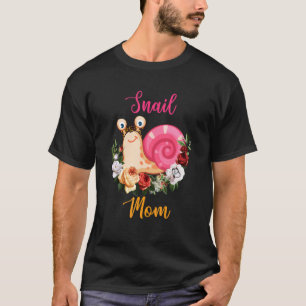 Snail Mom Floral Snail Bow Tie Lover Mother's Day T-Shirt