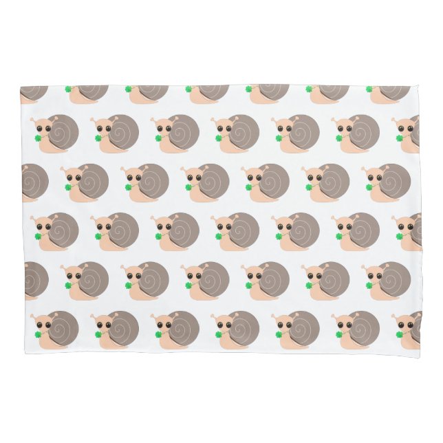 Snail vith Clover Pillow Case - Customizable (Front)