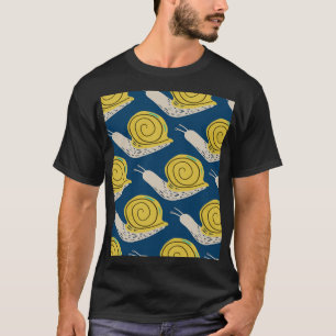 Snails silhouettes: yellow, pink pattern. T-Shirt