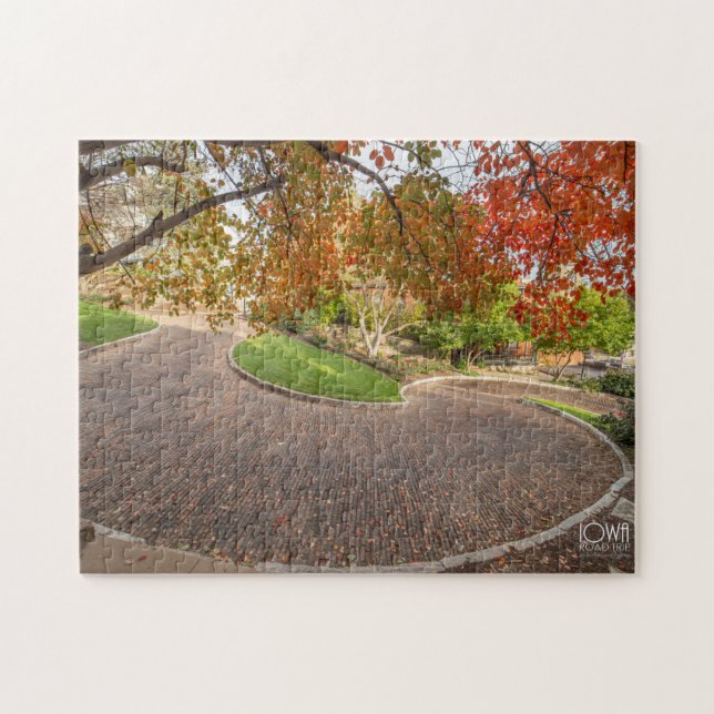 Snake Alley in Burlington, Iowa. Jigsaw Puzzle (Horizontal)