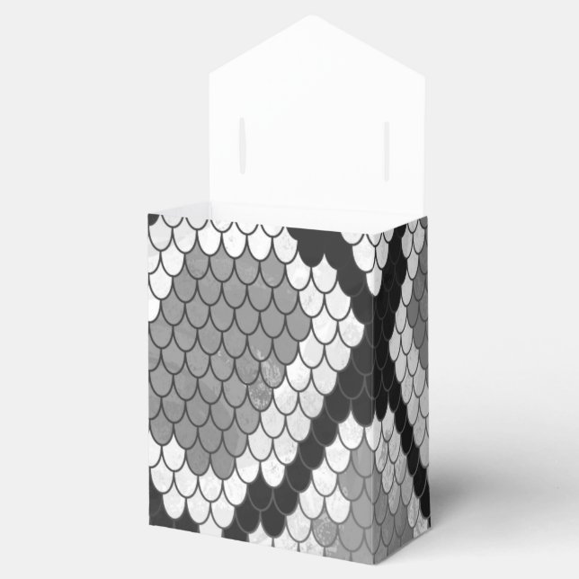Snake Grey and Light Grey Print Favor Box (Opened)