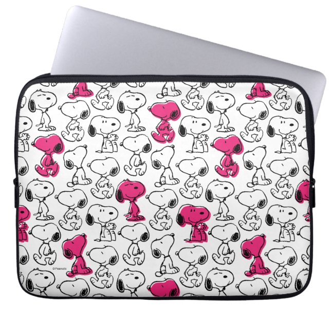 Snoopy Black & Magenta Pattern Laptop Sleeve (Front)