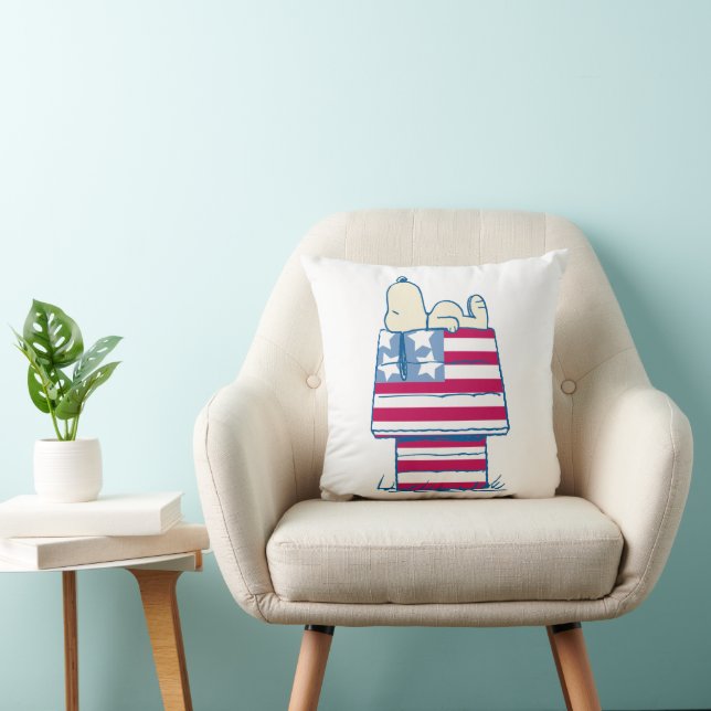 Snoopy on 4th of July Dog House Throw Pillow (Chair)