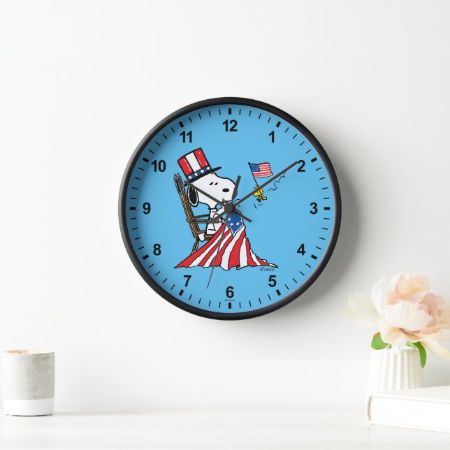 Snoopy Sewing 4th of July Flag Clock (Home)