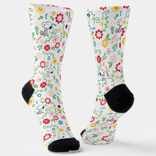 Snoopy So Sweet Flower Pattern Socks (Angled)