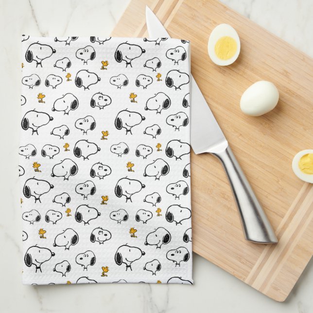 Snoopy & Woodstock Pattern Kitchen Towel (Quarter Fold)