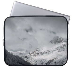 SNOW COVERED MOUNTAIN UNDER CLOUDY SKY DURING DAYT LAPTOP SLEEVE