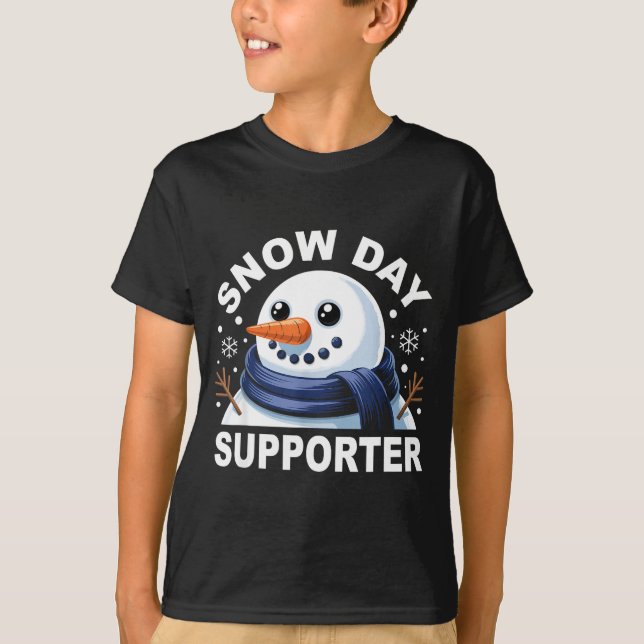 Snow Day Suprter Fun Snowman Design For Winter Lov T-Shirt (Front)