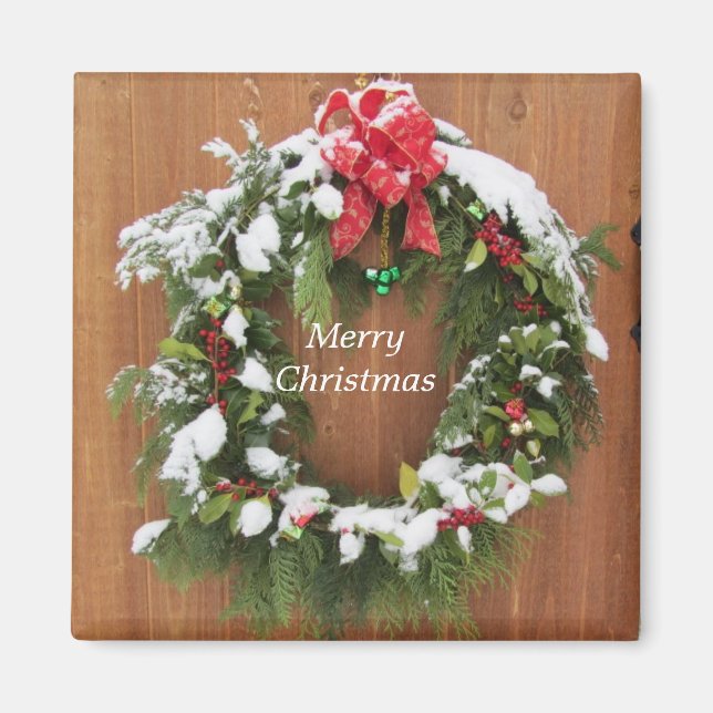 Snow Dusted Christmas Wreath Magnet (Front)