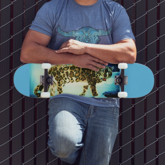 SNOW LEOPARD SKATE BOARD (Outdoor 3)