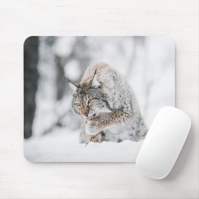 Snow Lynx Mouse Pad (With Mouse)