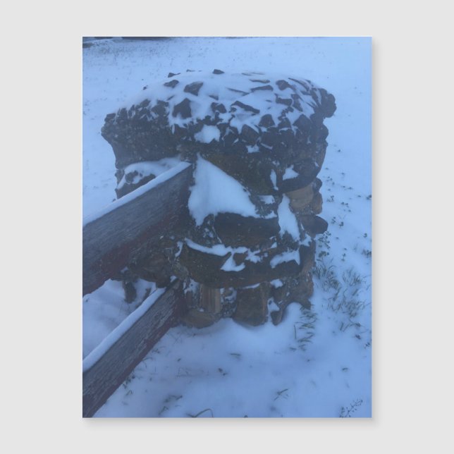 Snow Pillar Magnet (Front)