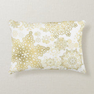 Snowflake pattern accent pillow