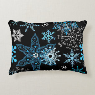 Snowflake pattern	 accent pillow