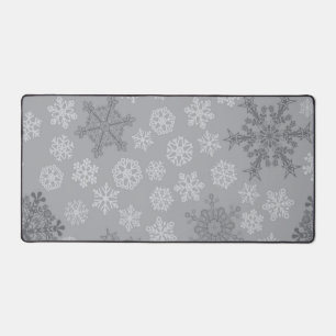 Snowflake pattern desk mat