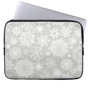 Snowflake pattern laptop sleeve
