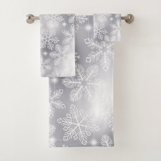 Snowflakes and lights bath towel set (Insitu)