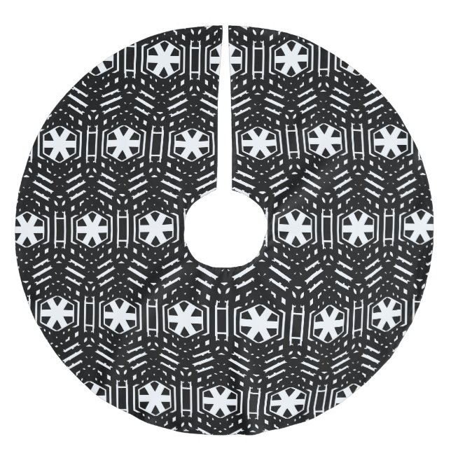 Snowflakes black and white pattern Christmas Brushed Polyester Tree Skirt (Front)