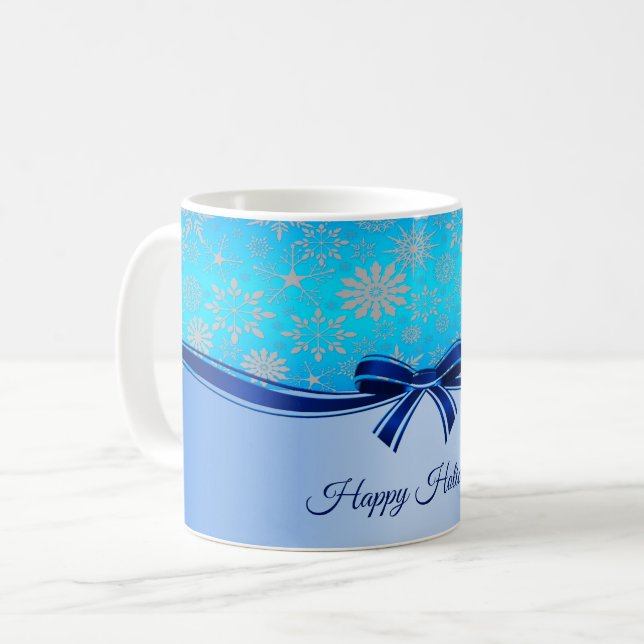 Snowflakes Blue Ribbon Holiday Mug (Devant gauche)