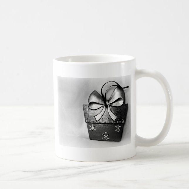 Snowflakes Gift Coffee Mug (Right)