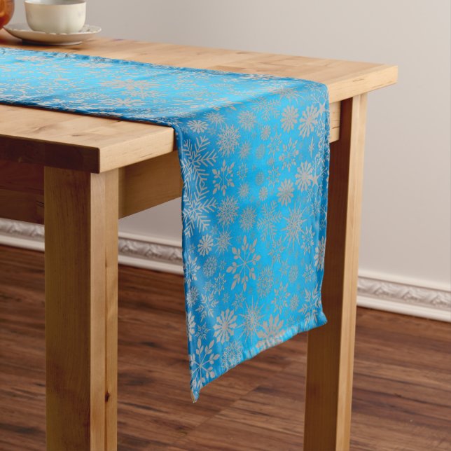 Snowflakes Holiday Table Runner (In Situ)